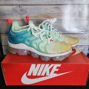 NIKE WOMENS VAPOR MAX PLUS